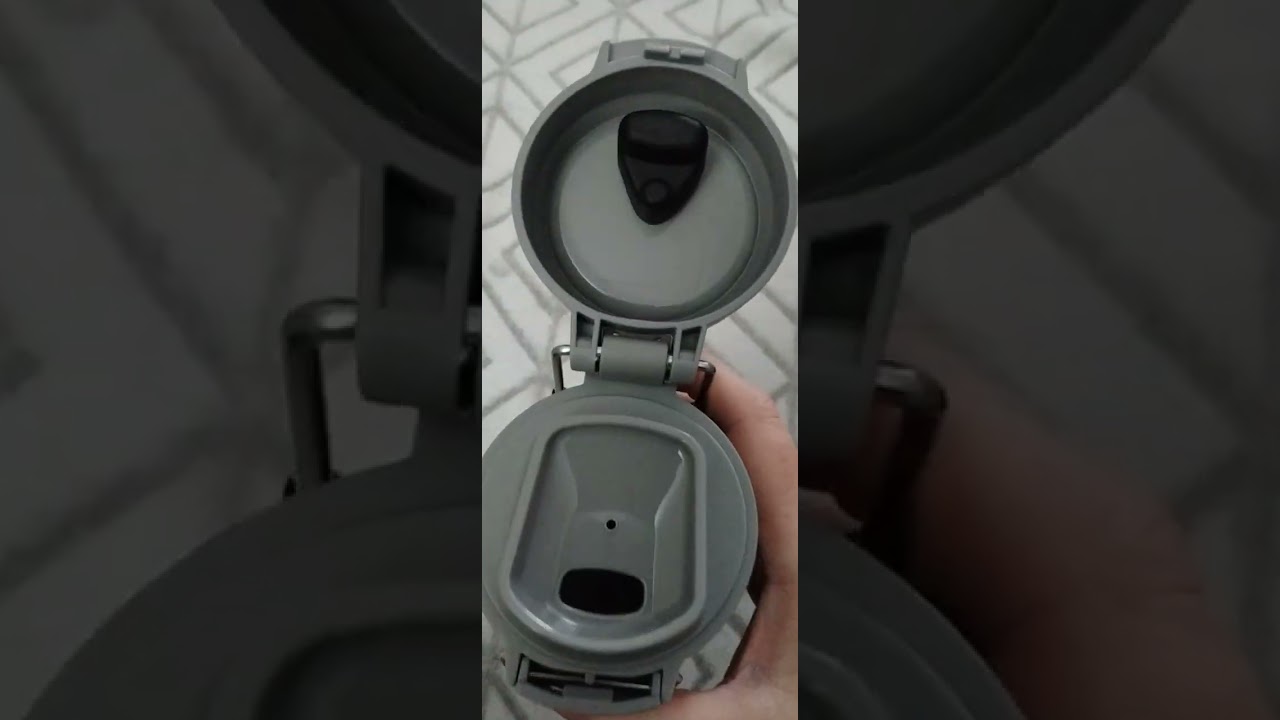 Stanley 💧💧💧💧quick flip go bottle leak proof!!!!!  review quick flip is awesome.💧💧💧