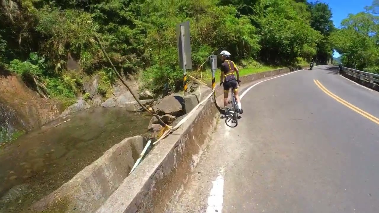 Gowes rute nanjak 1200 MDPL . climbing pakai sepeda aero , berat NGAP NGAP