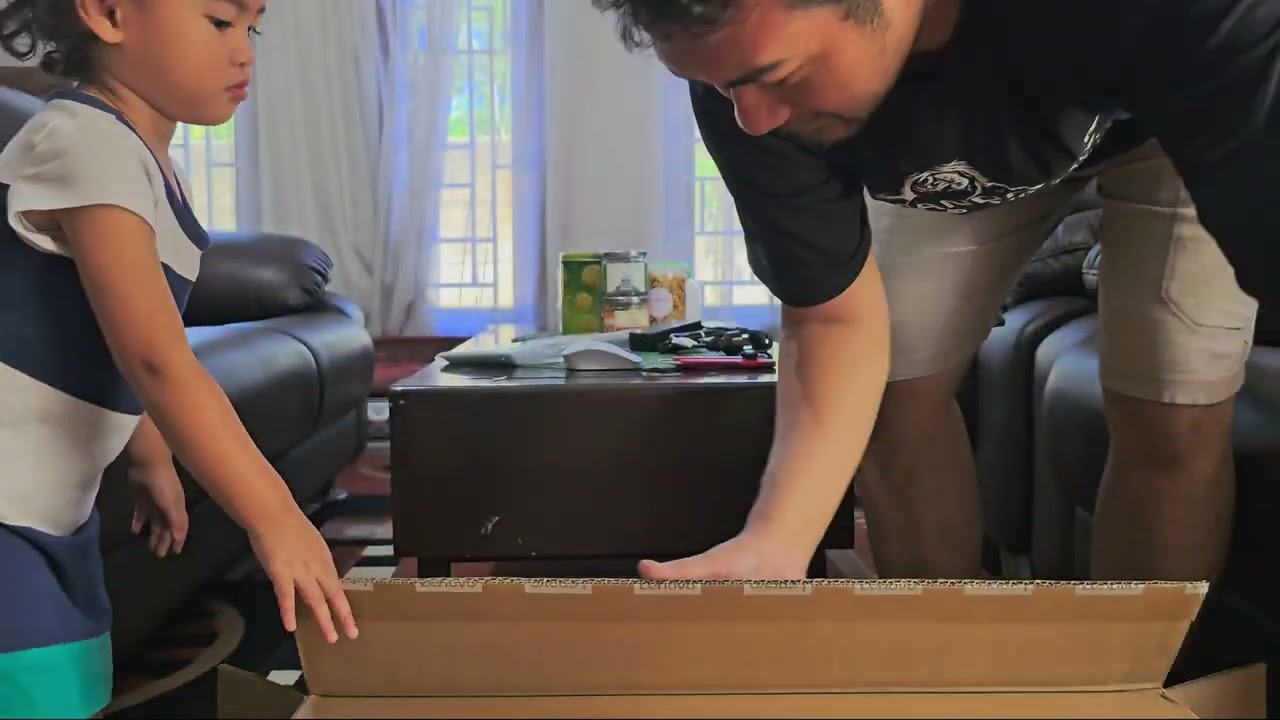 Lenovo AIO PC IdeaCentre 24ARR9 Unboxing