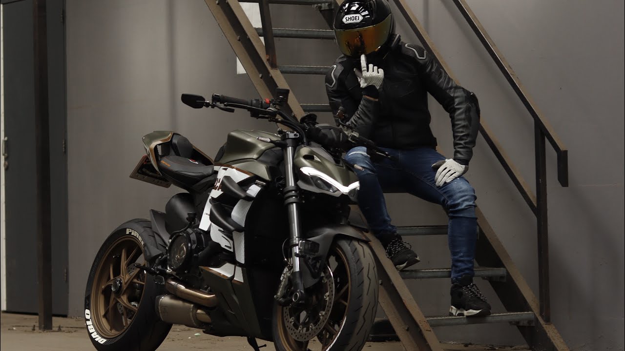 How does the arrow exhaust sounds on the Ducati streetfighter V2 !?