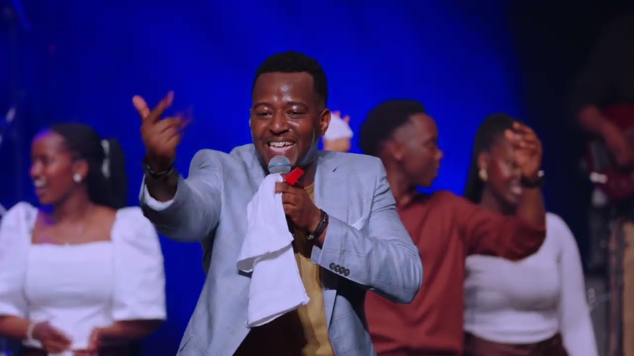 Elysee Bigira//Gifted for his Glory Season 1//Praise and worship Medly//Imana yabayeho........