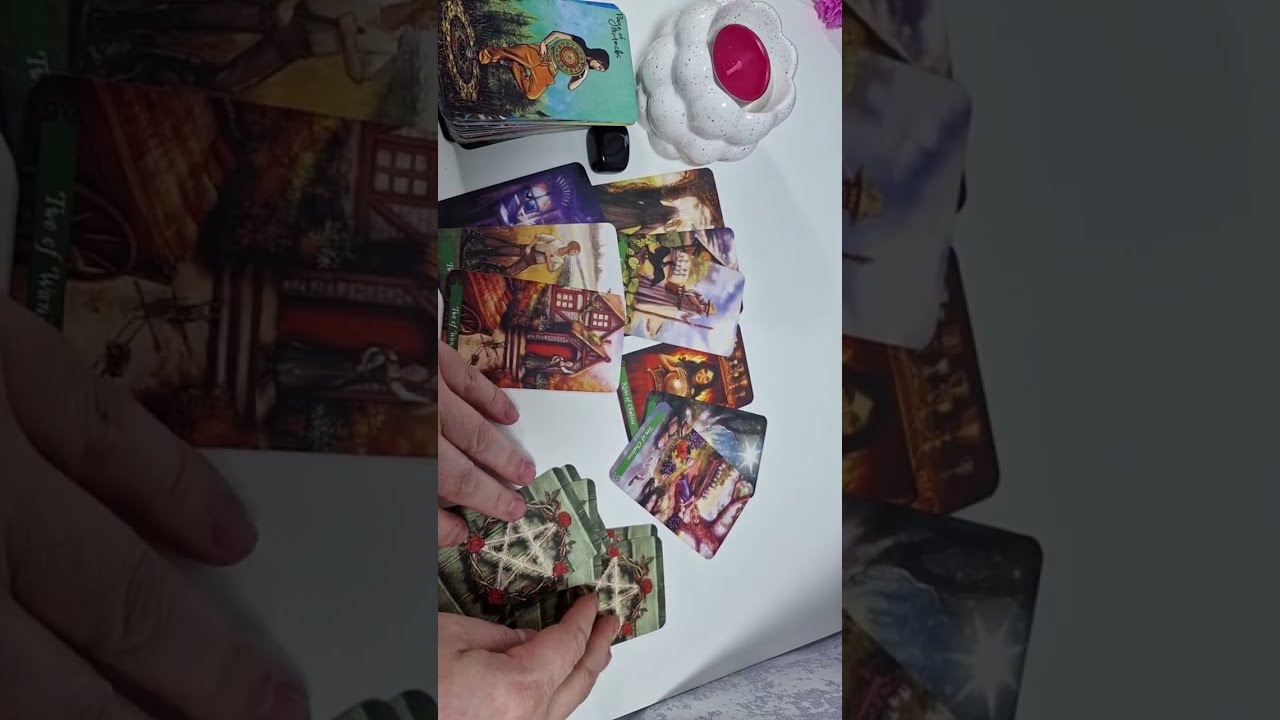 Ce urmează cu voi doi~ Acum cand te gandeai mai putin El vine spre tine cu schimbari protectie.Tarot
