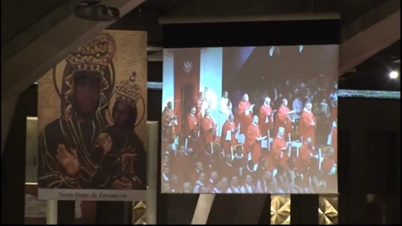 Gloria sung in Pius X Basilica Lourdes