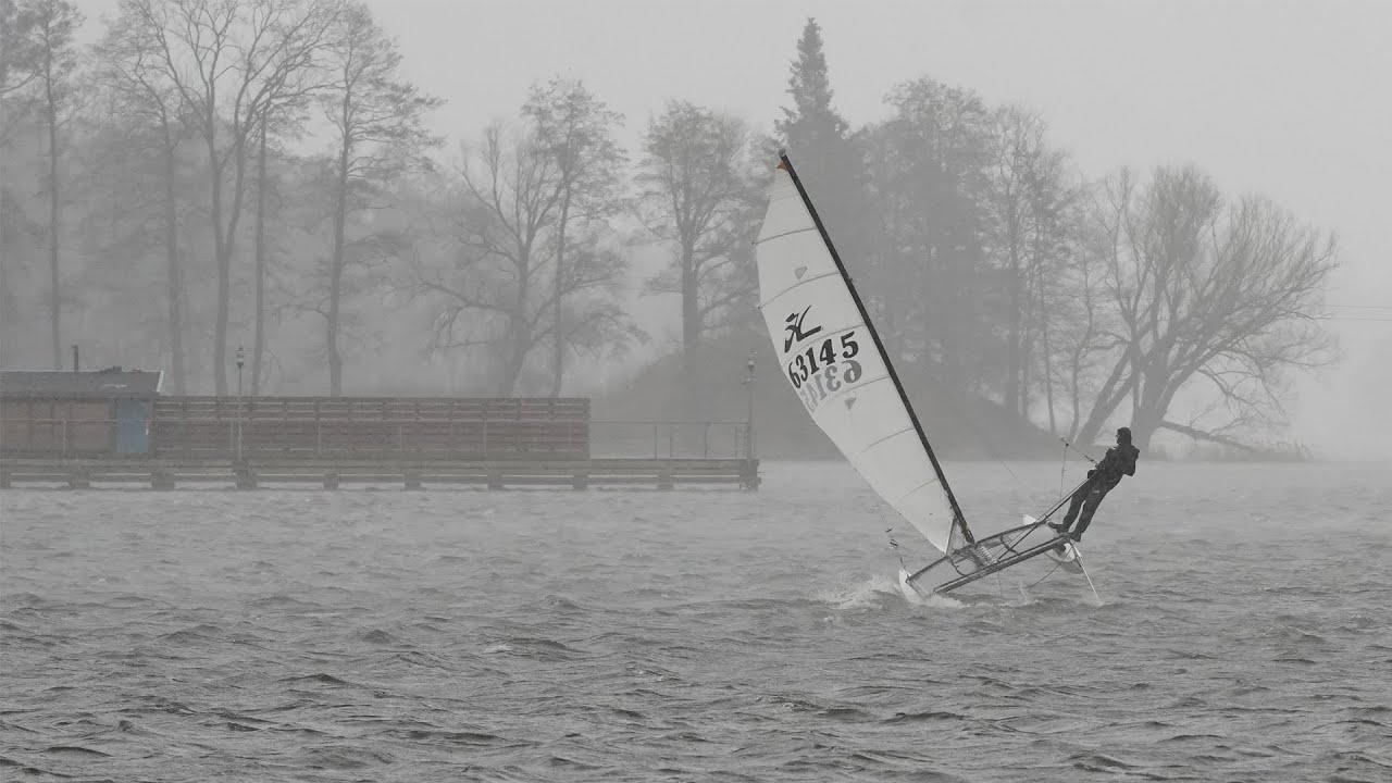 iszczecinek.pl TV: Hobie cat 14 na jez. Trzesiecko