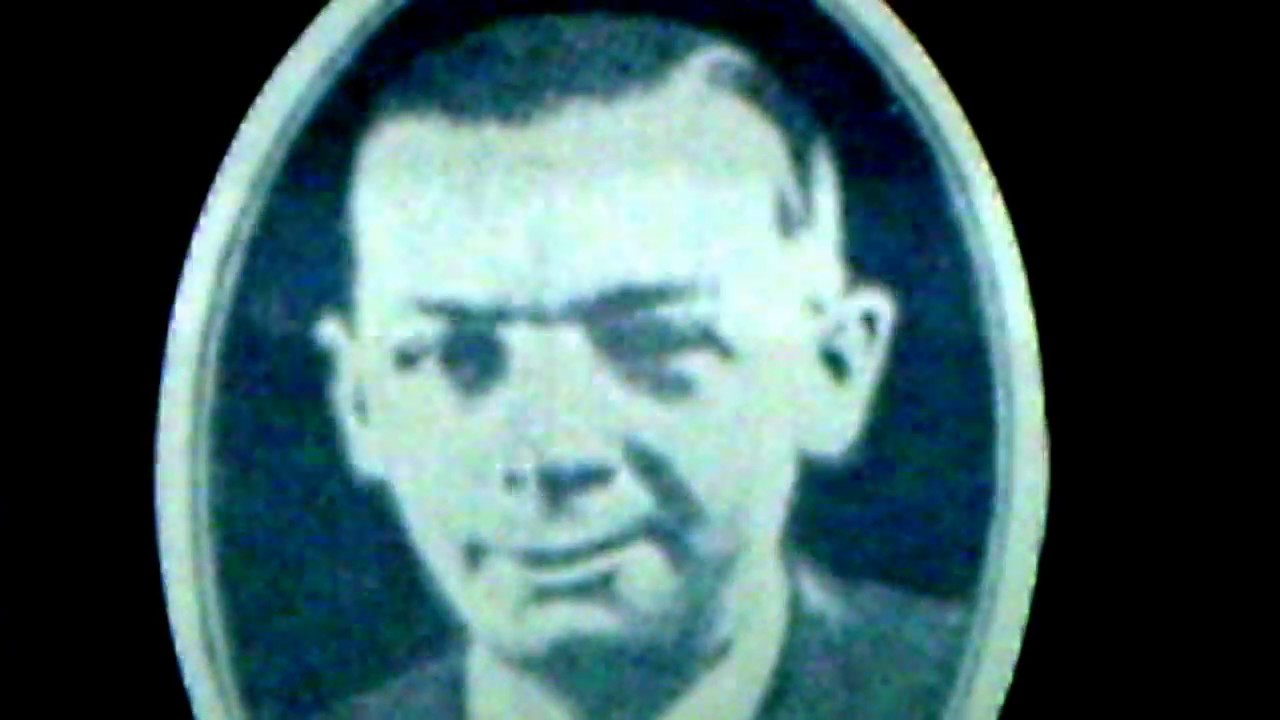 Lou Gold & his orchestra, v Robert Wood: 