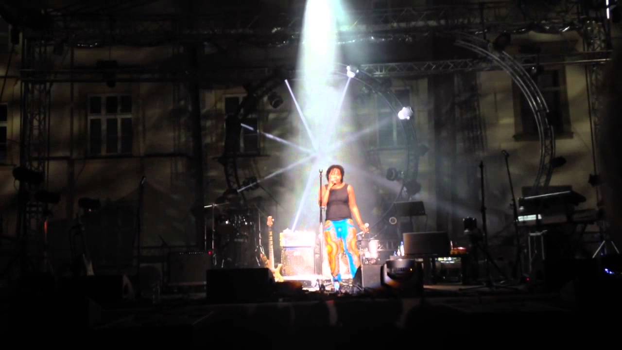 MANOU GALLO GROOVE ORCHESTRA @ Etnokrakow 2015