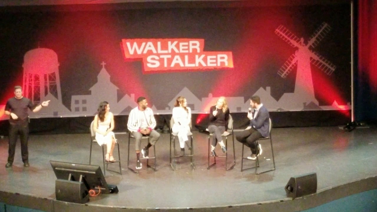 Fear the Walking Dead OGs Walker Stalker full panel part 1