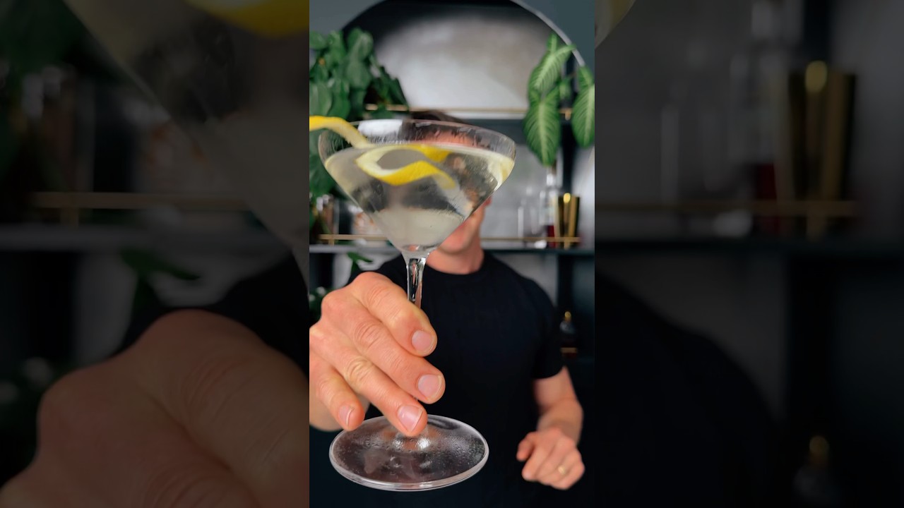 James Bond&rsquo;s Martini - the Vesper (I don&rsquo;t use mango juice anymore) #cocktailrecipe #shorts