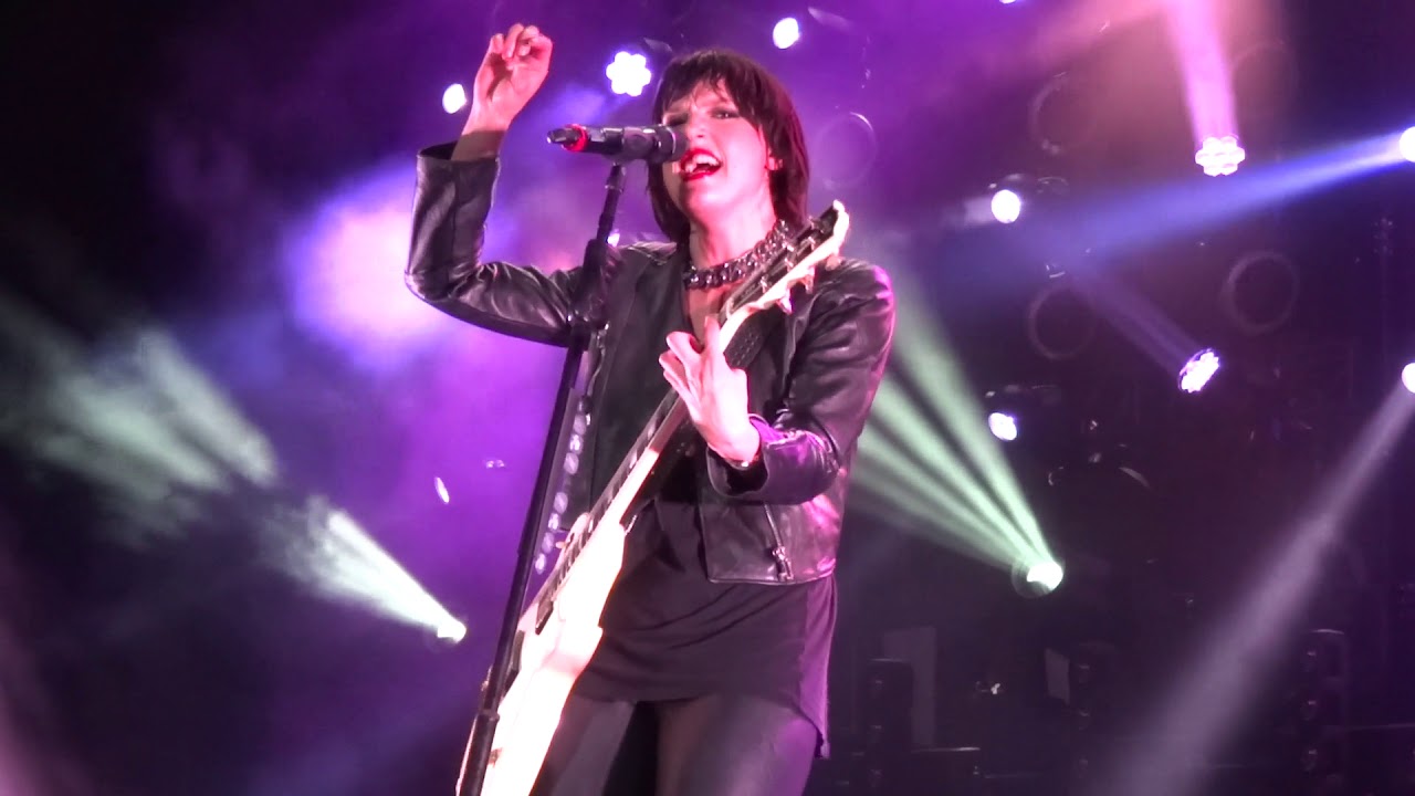 Halestorm - Still Of The Night (Whitesnake Cover) Live in Houston, Texas