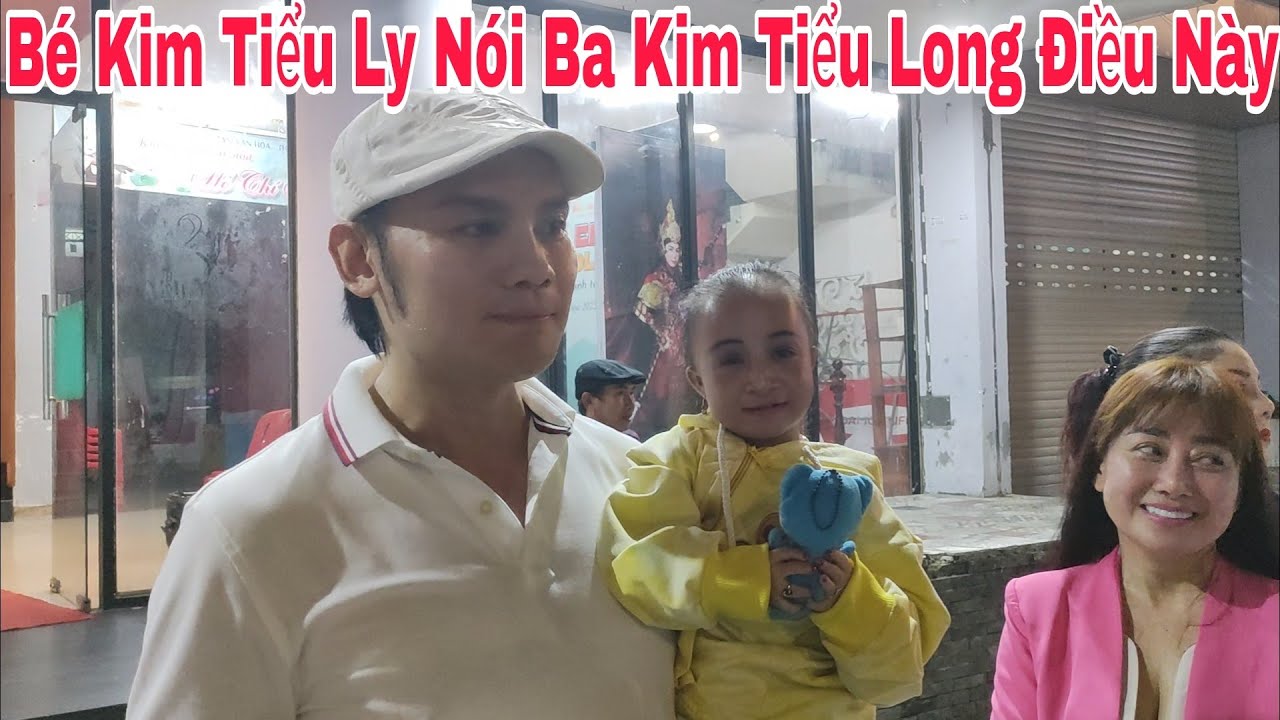 NSƯT Kim Tiểu Long Và Bé Kim Tiểu Ly.Ra Về Thông Báo Ngày Diễn Cần Thơ.
