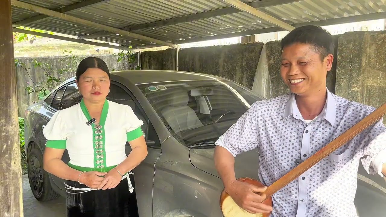 CHỊ NHUNG & LỢI HÁT THOE NHỊP TÍNH TẢU