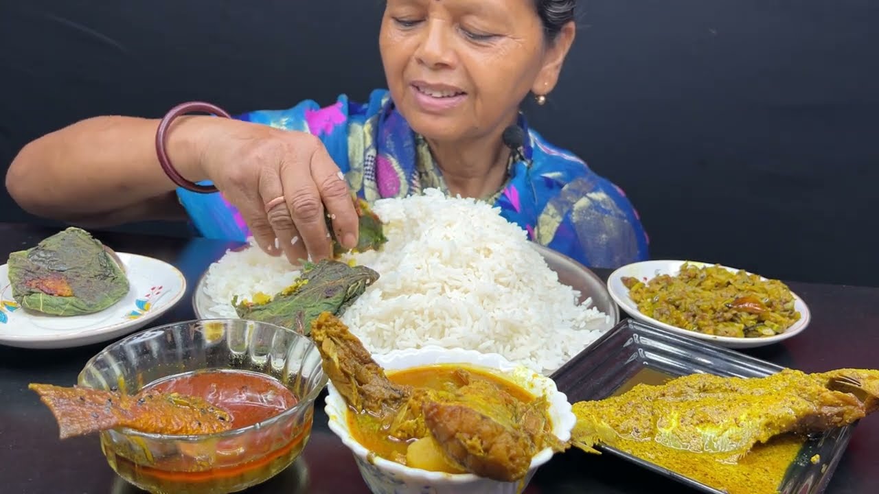 BIGBITES, EATING RICE WITH PABDA SORSHE, VETKI KALIA, GURJALI FISH, KUMRO PATAI DAL PATURI।।
