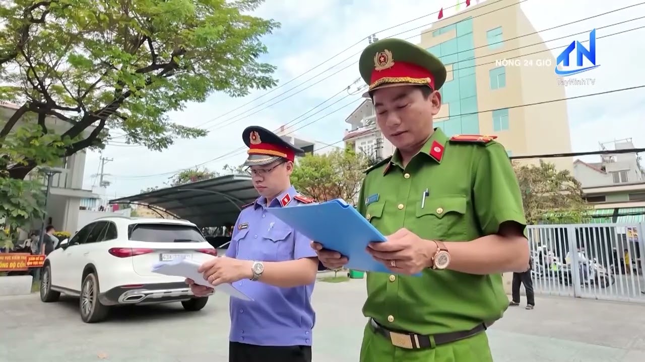 Khởi tố nhóm đối tượng dùng dao tấn công người đi đường