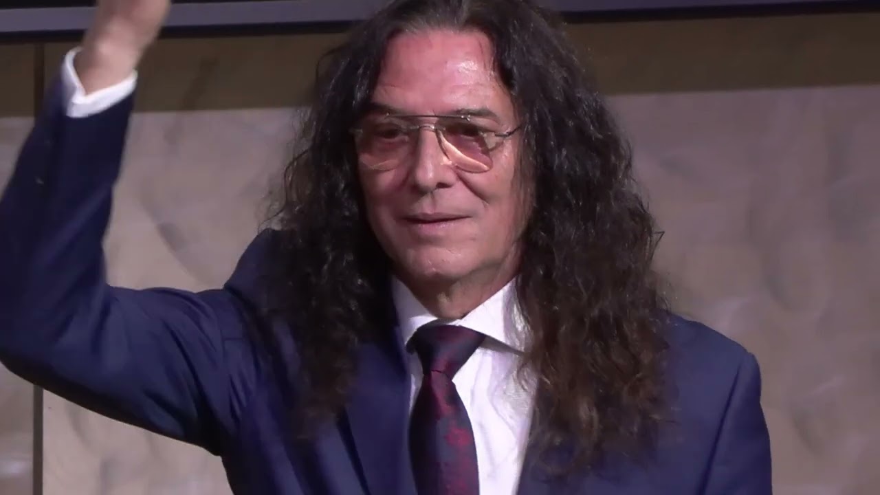 Tomatito recibe la Medalla de Oro de la Universidad de Almería por su contribución a la cultura