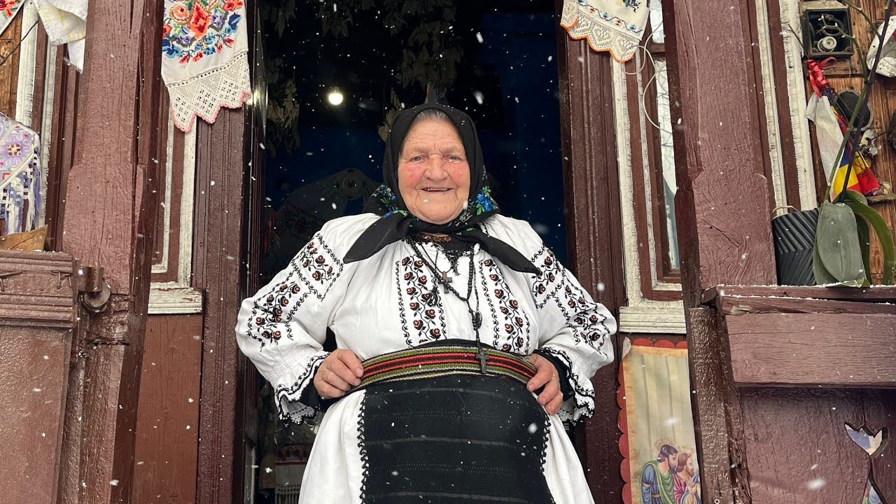 Am colindat pe Floarea Cosmi, Tezaur Uman Viu, din Runcu-Salvei.