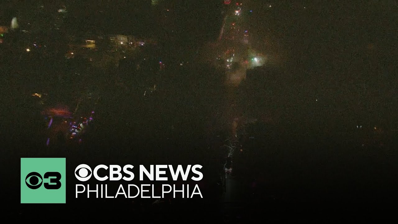 Fire engulfs multiple rowhomes in Trenton, New Jersey