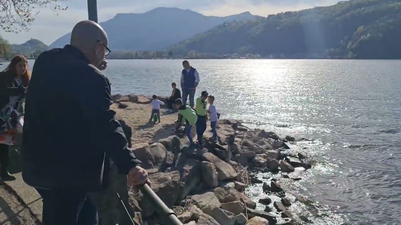 2022 04 17 ore 15 20 45 Porto Ceresio 1 (zona lago)