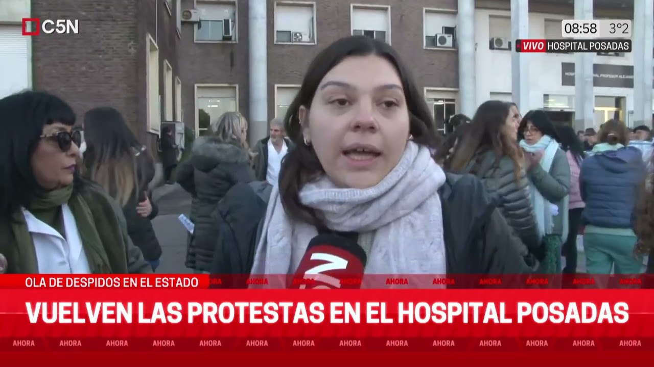 PROTESTA en el HOSPITAL POSADAS por la OLA de DESPIDOS