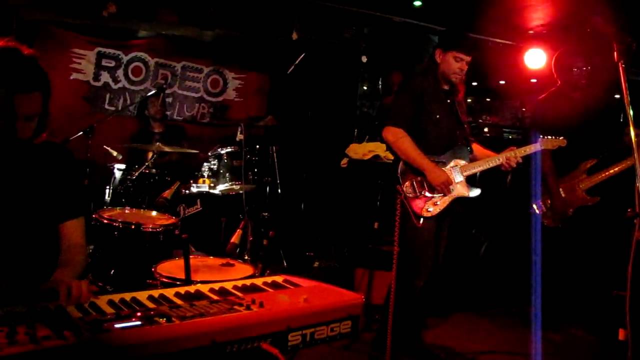 Blue water Black heart (live) - The Black Heart Procession.MOV