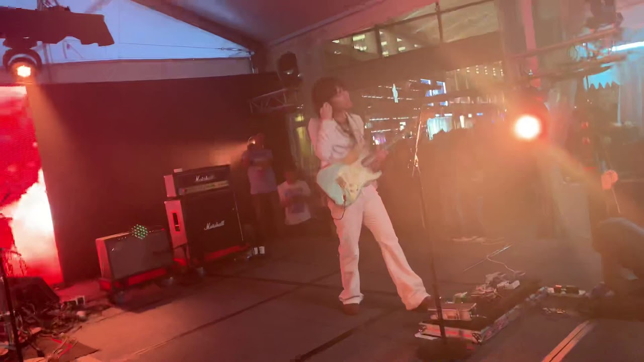 Mundo - IV of Spades (Singapore, Marina Bay Sands Open Stage 27 July 2019)