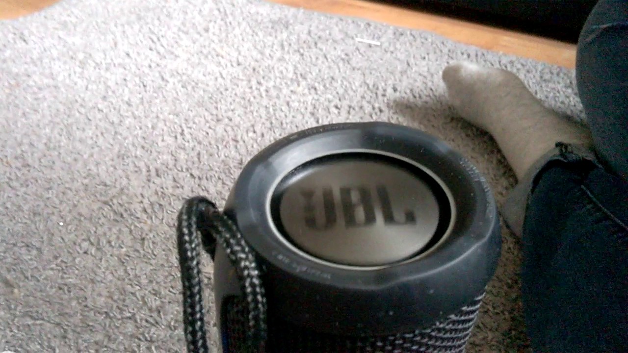 HYKKER VS JBL FLIP 3 - TEST BAS&Oacute;W