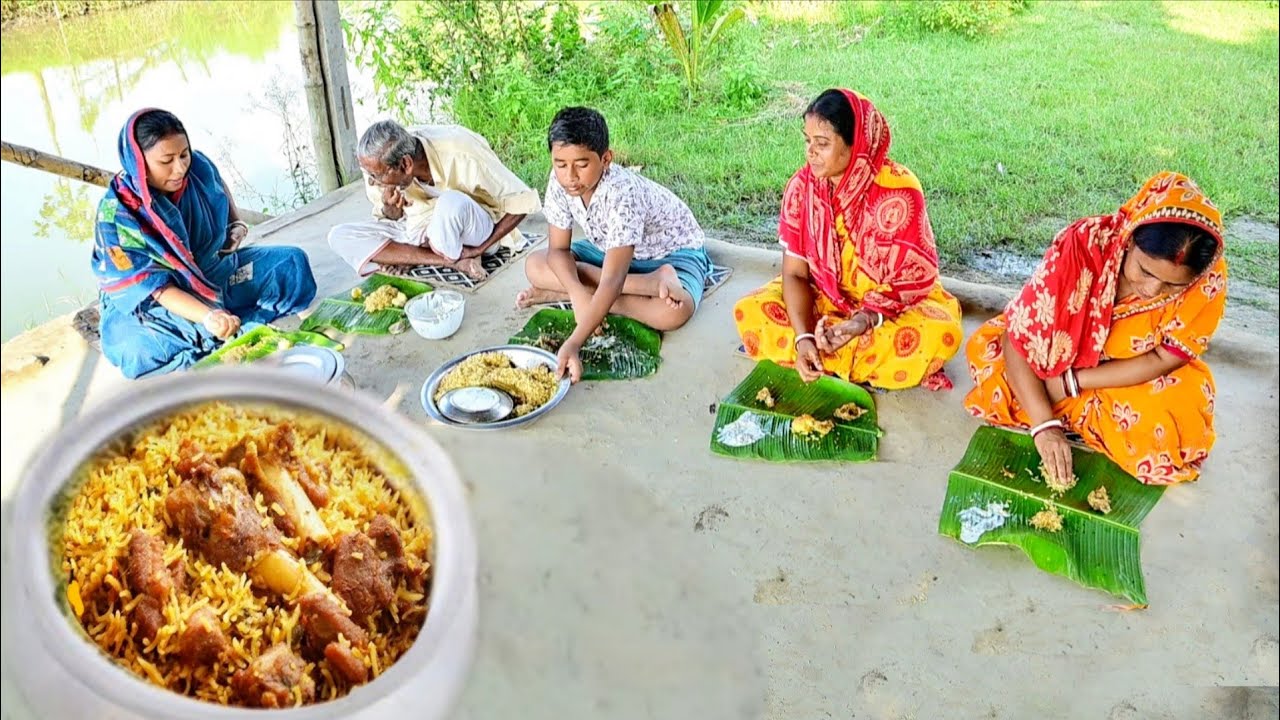 আজ পুজো স্পেশাল মটন বিরিয়ানি রান্না করলাম আর সবাইমিলে জমিয়ে খাওয়া দাওয়া করলাম