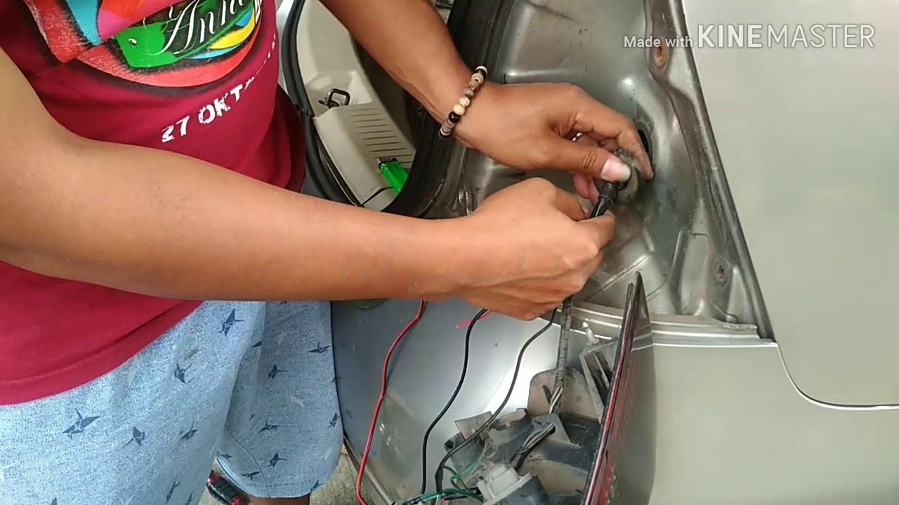 Tutorial /cara Pasang kamera mundur mobil grandlivina