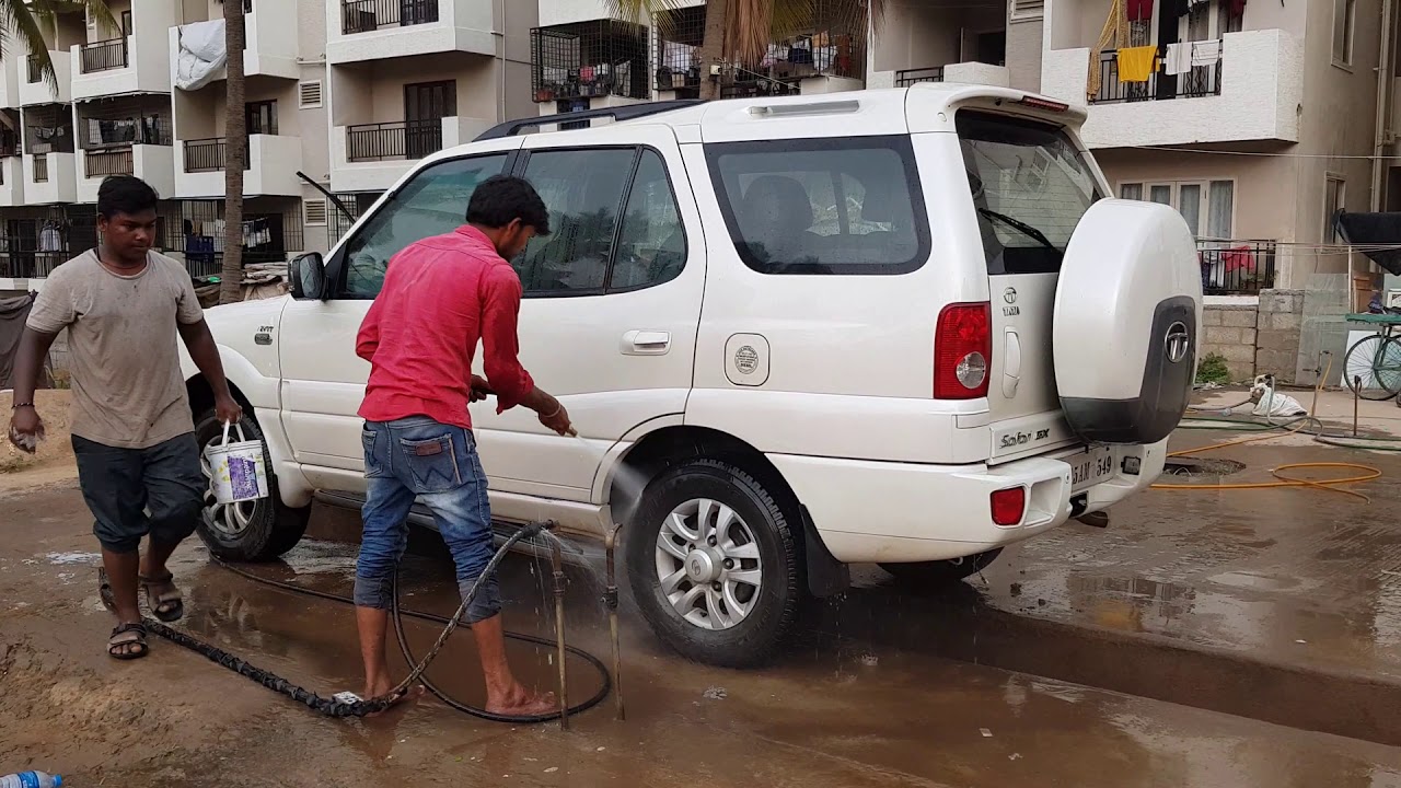 Tata Safari | Car Wash