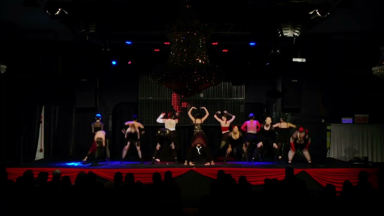 VOLTZ ARTE - Station Festival 2025 - Burlesque - Vic Soares