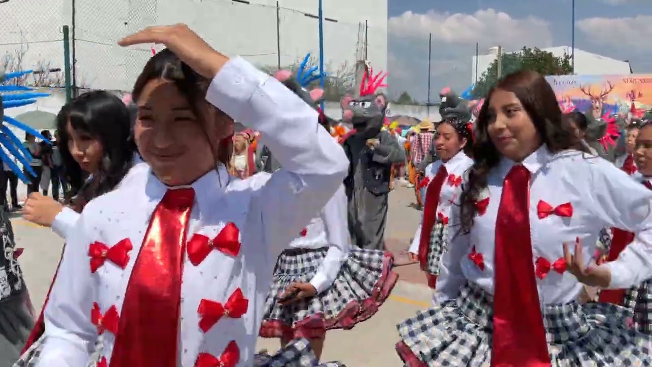 Sección Segunda presente en el carnaval de Cuarto Viernes, Payasos Mazatecochco Tlaxcala 2026.