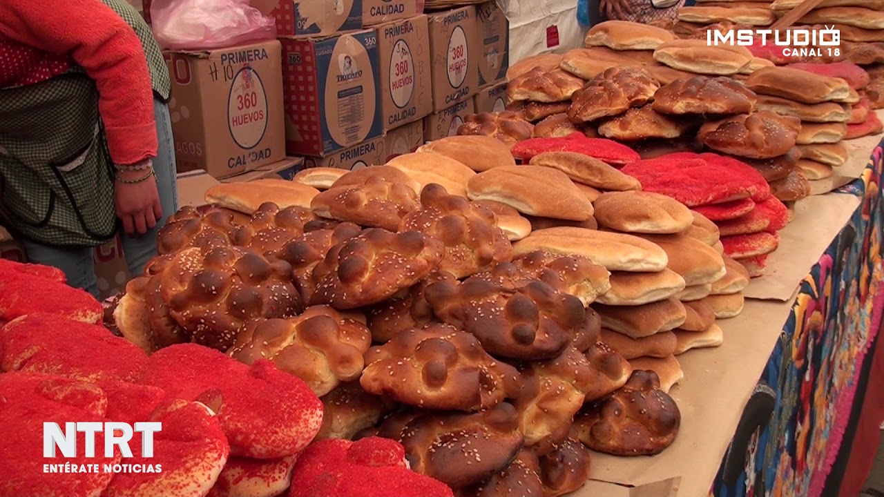Exposición de pan de muerto en #Zacapoaxtla