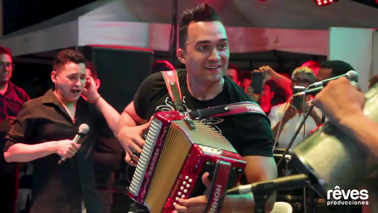Me dejo Solito - Jorge Celedon (En Vivo) | REVES PRODUCCIONES