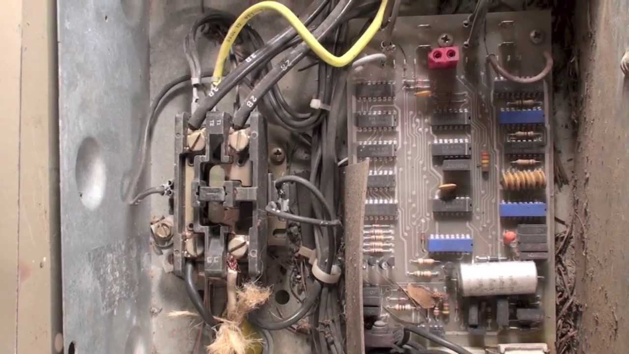 HVAC compressor crankcase heater wiring