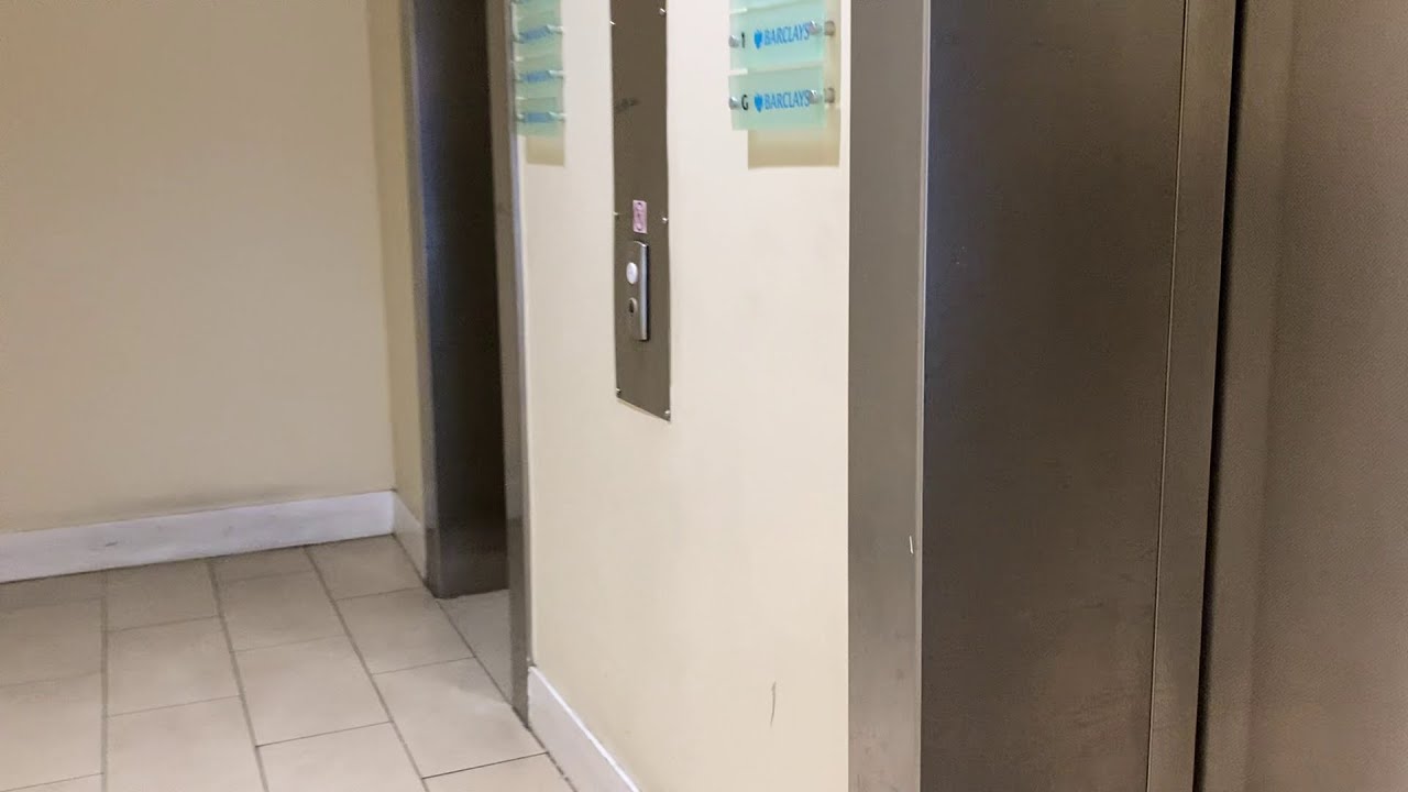 2006 Kone Monospace Lift in Barclays at The Mall Arndale in Luton #lift #elevator #brakes