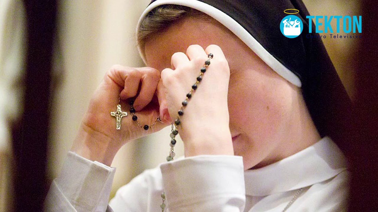 Puedes ganar indulgencias con el rezo del Santo Rosario