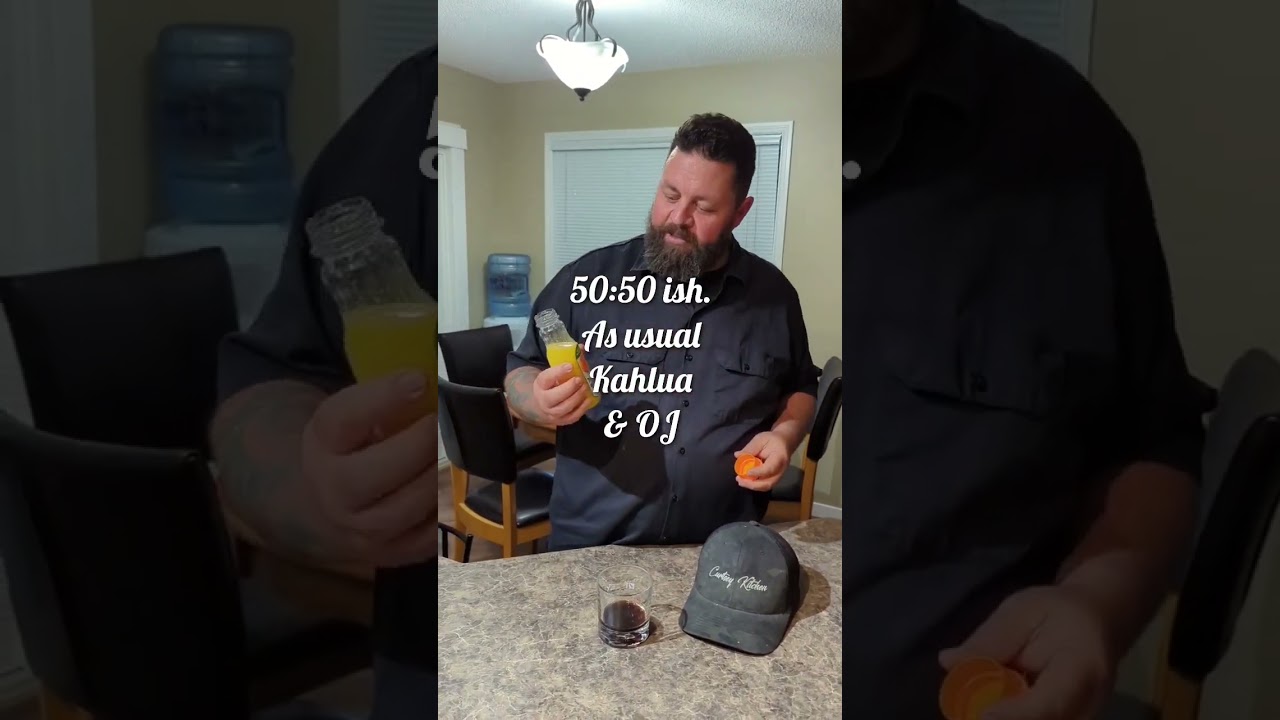 The Tootsie Roll!! Who Knew!? #curtsey #getitinya #shots #kahlua #cocktail #drink #kitchendrinking