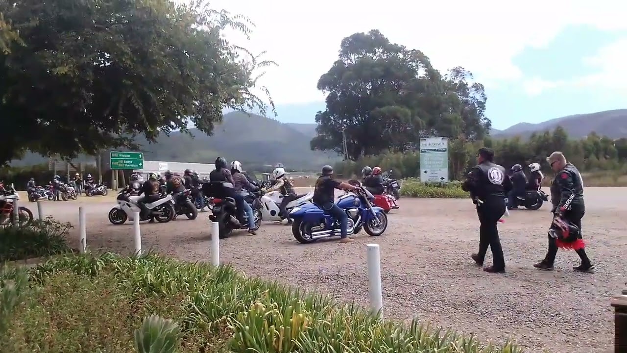 motorcycle at the oudebosch country cafe Tsitsikamma near Woodlands