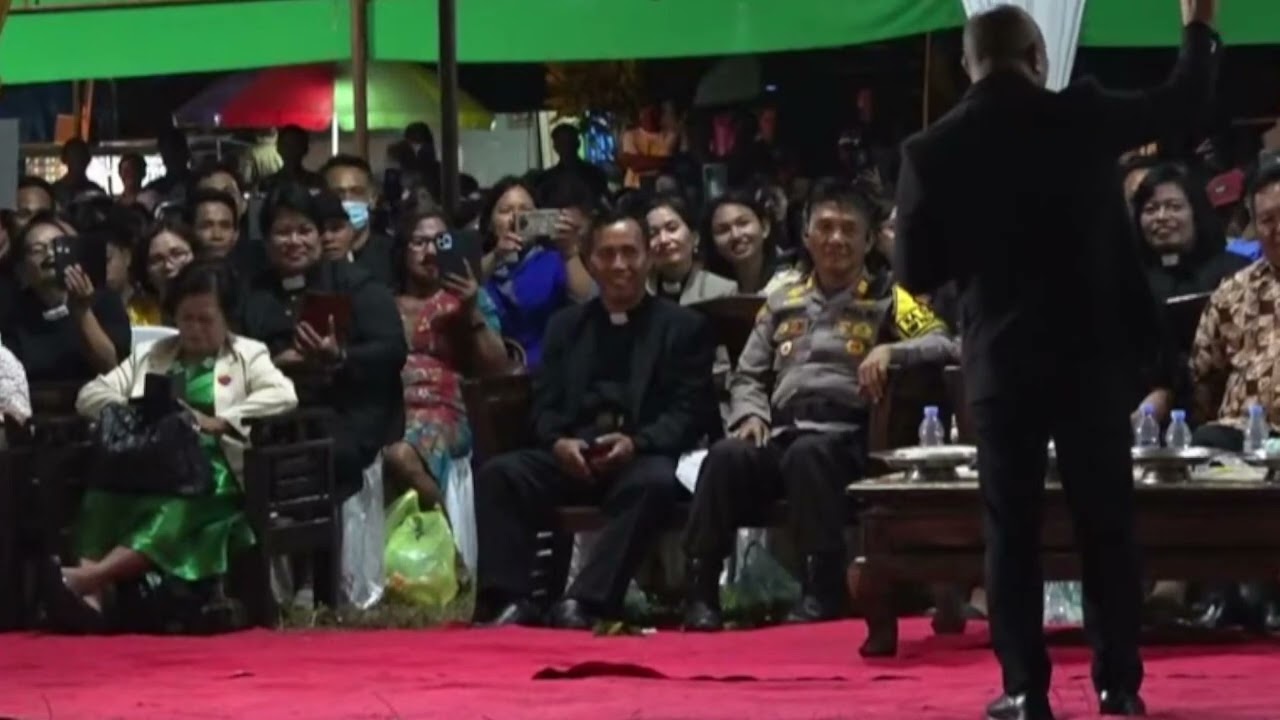 Khotbah Natal LUAR BIASA | Pdt Yandi Manobe, STh