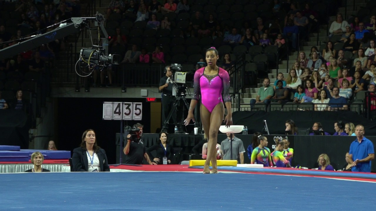 Shania Adams &ndash; Floor Exercise &ndash; 2017 U.S. Classic &ndash; Senior Competition