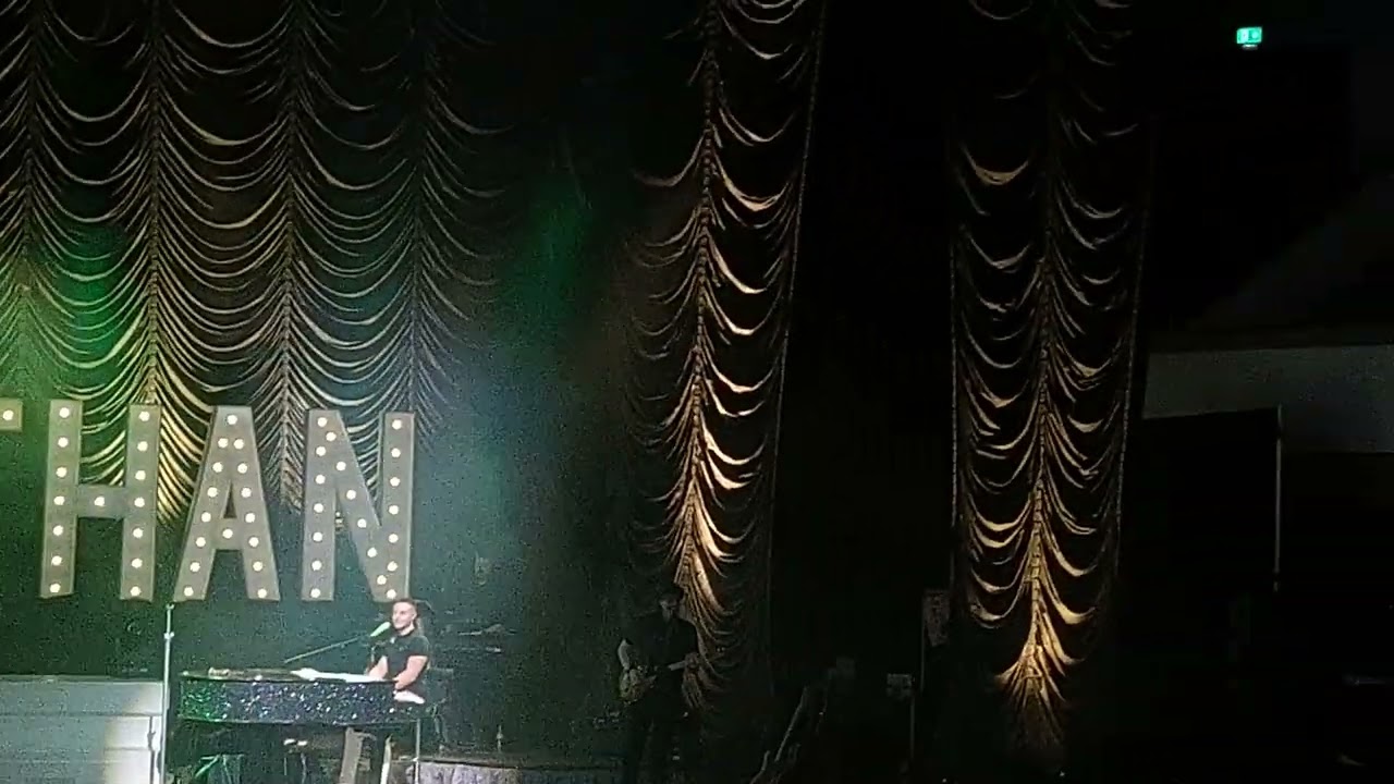 Nathan Carter Live at Belfast - Home to Donegal featuring Jingle Bells