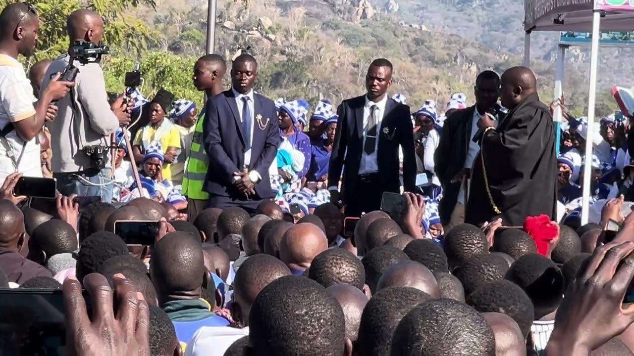 Bishop Makuva at chikuku Bikita_kugadzwa kwaMambo David Masuka_Jacob