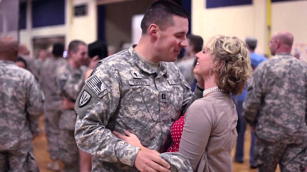 Soldier, Home from Iraq After 6 Months, Reunites with Pregnant Wife