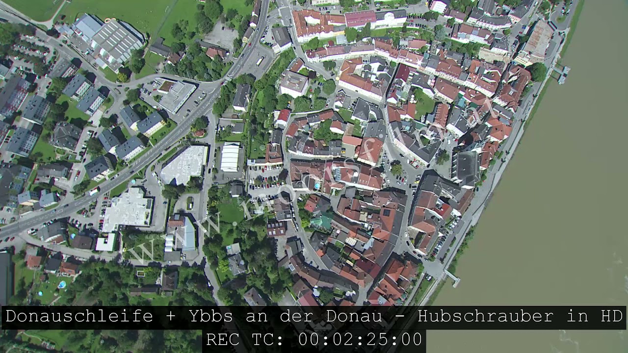 Flugaufnahmen Hubschrauber - Donauschleife + Ortschaft Ybbs an der Donau in HD mit Timecode im Bild