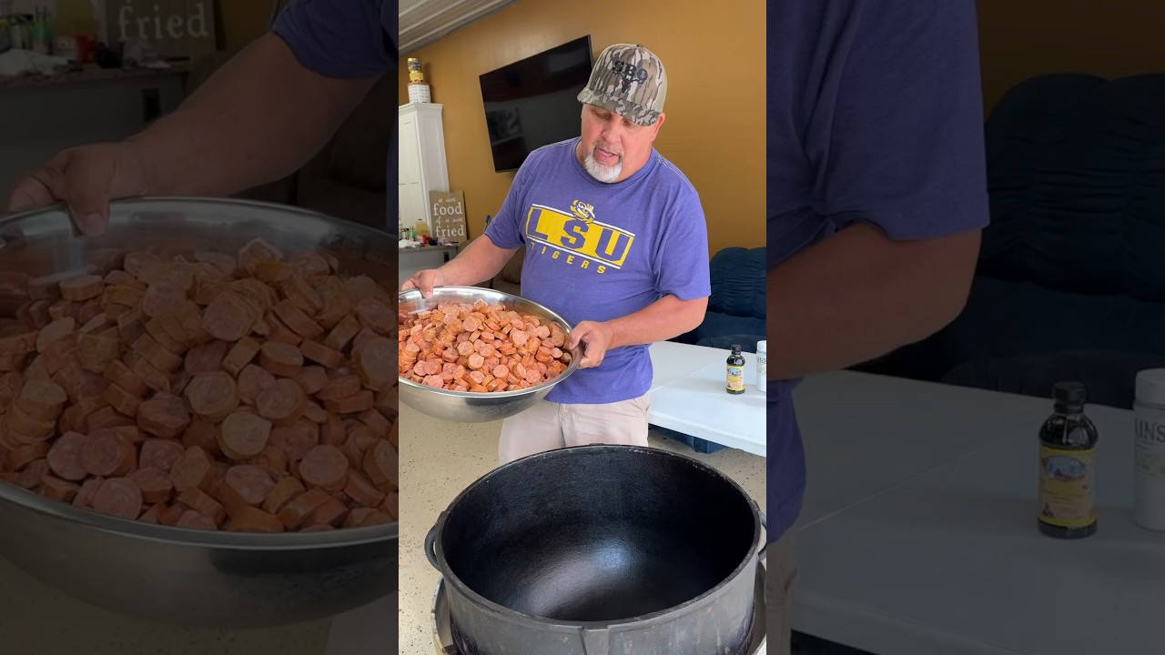 15 Gallon Jambalaya in 1 minute. #louisiana #cooking #food #delicius #jambalaya