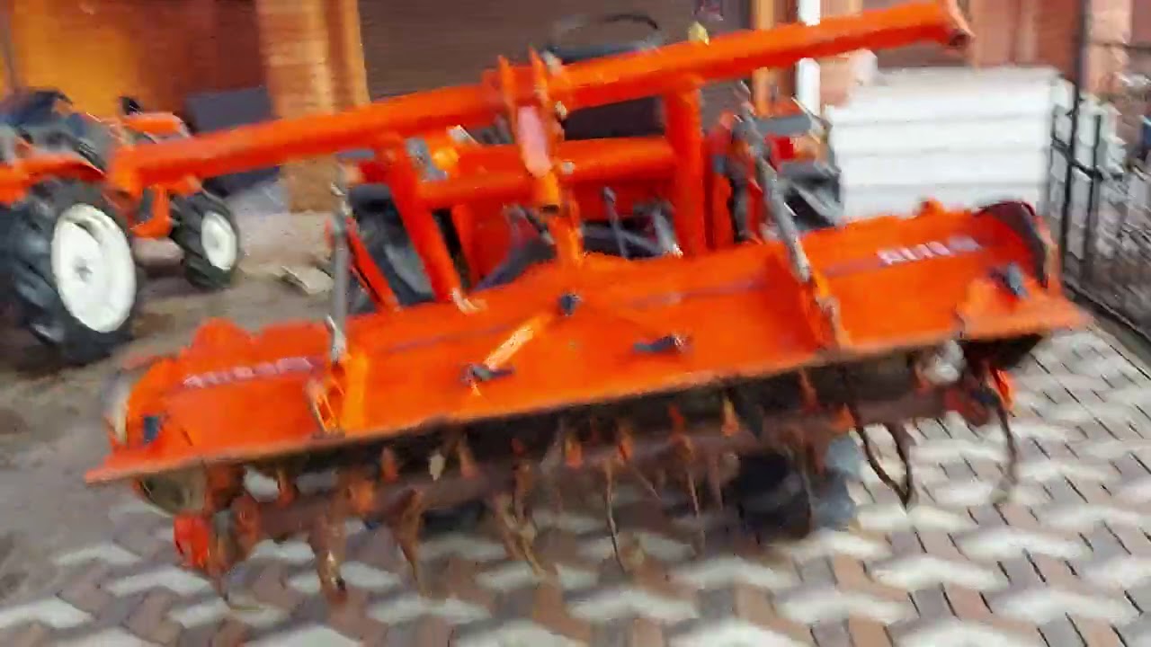 Видеообзор японского минитрактора Kubota Gl 25, максималка.