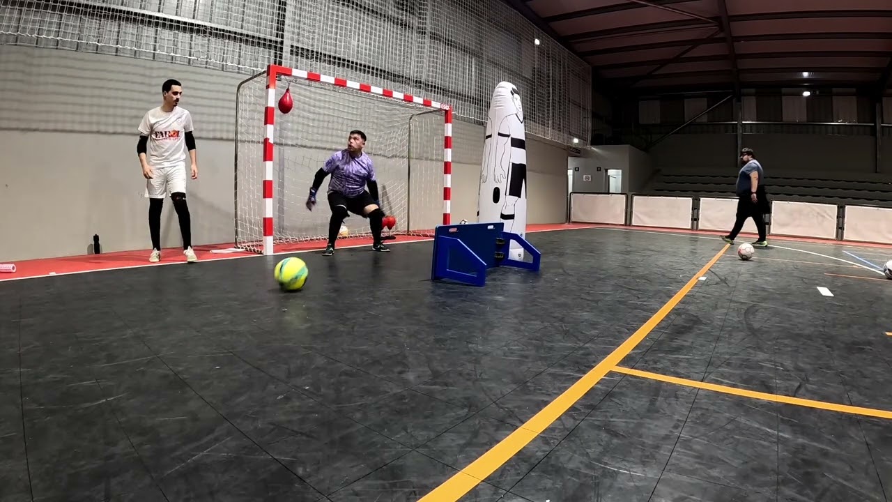 Treino específico guarda-redes futsal seniores Clube Operário Desportivo 🥅