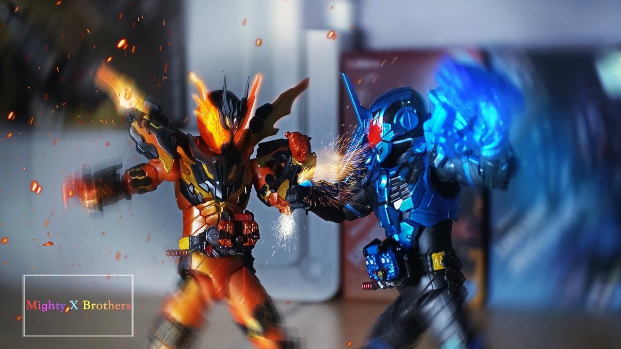 Kamen Rider Build/Cross-z Magma vs Grease Blizzard Stop motion/仮面ライダークローズ VS 仮面ライダーグリス