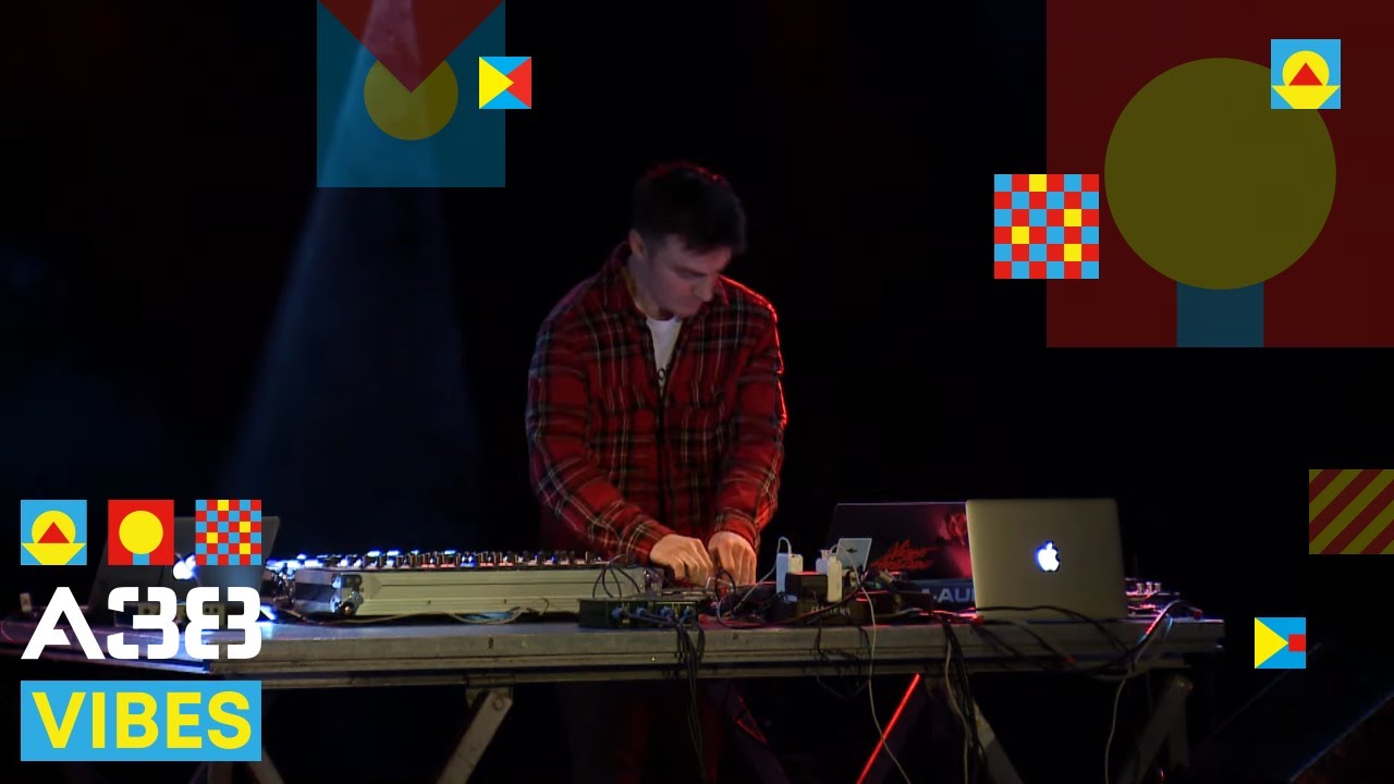 Daniel Deluxe - Soul Siphon // Live 2018 // A38 Vibes