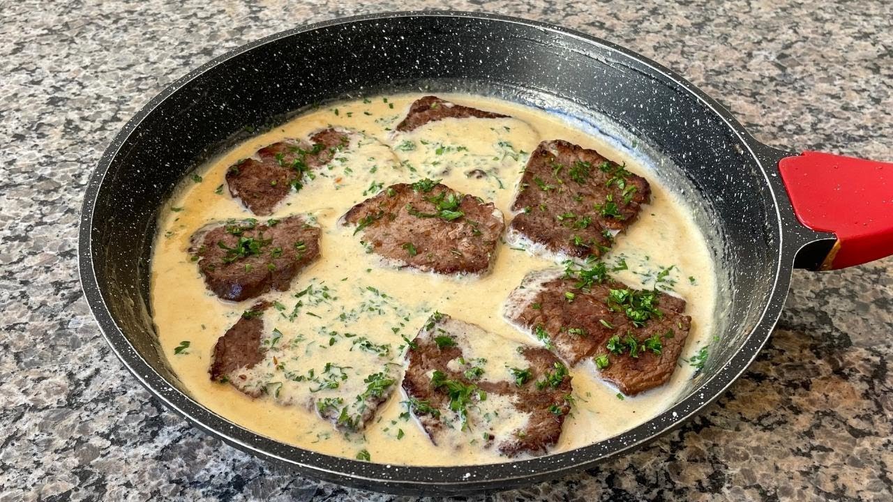 Bife ao Molho de Queijo e Alho | Delícias da Eleni