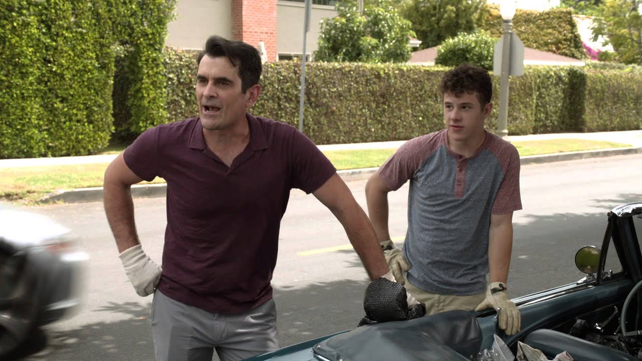 Modern Family - Phil Tries for Revenge